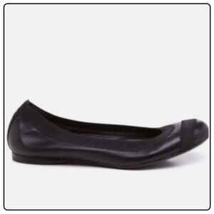 Stuart Weitzman Black Ballet Flats. Size 8N. Black.